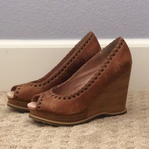 Distressed leather wedges